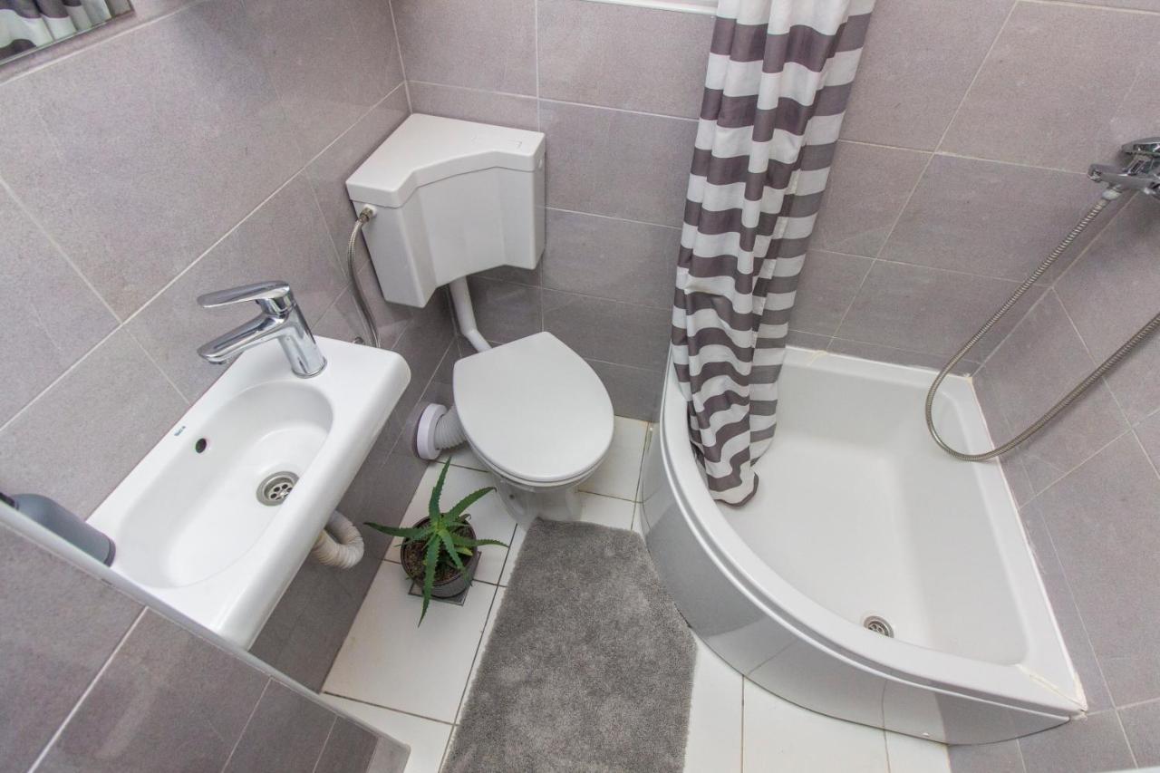 מלון ברודאריצה Dalmati House מראה חיצוני תמונה